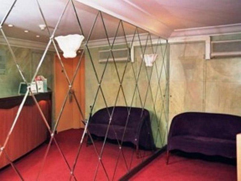 Hotel Le Montana Paris Bagian luar foto